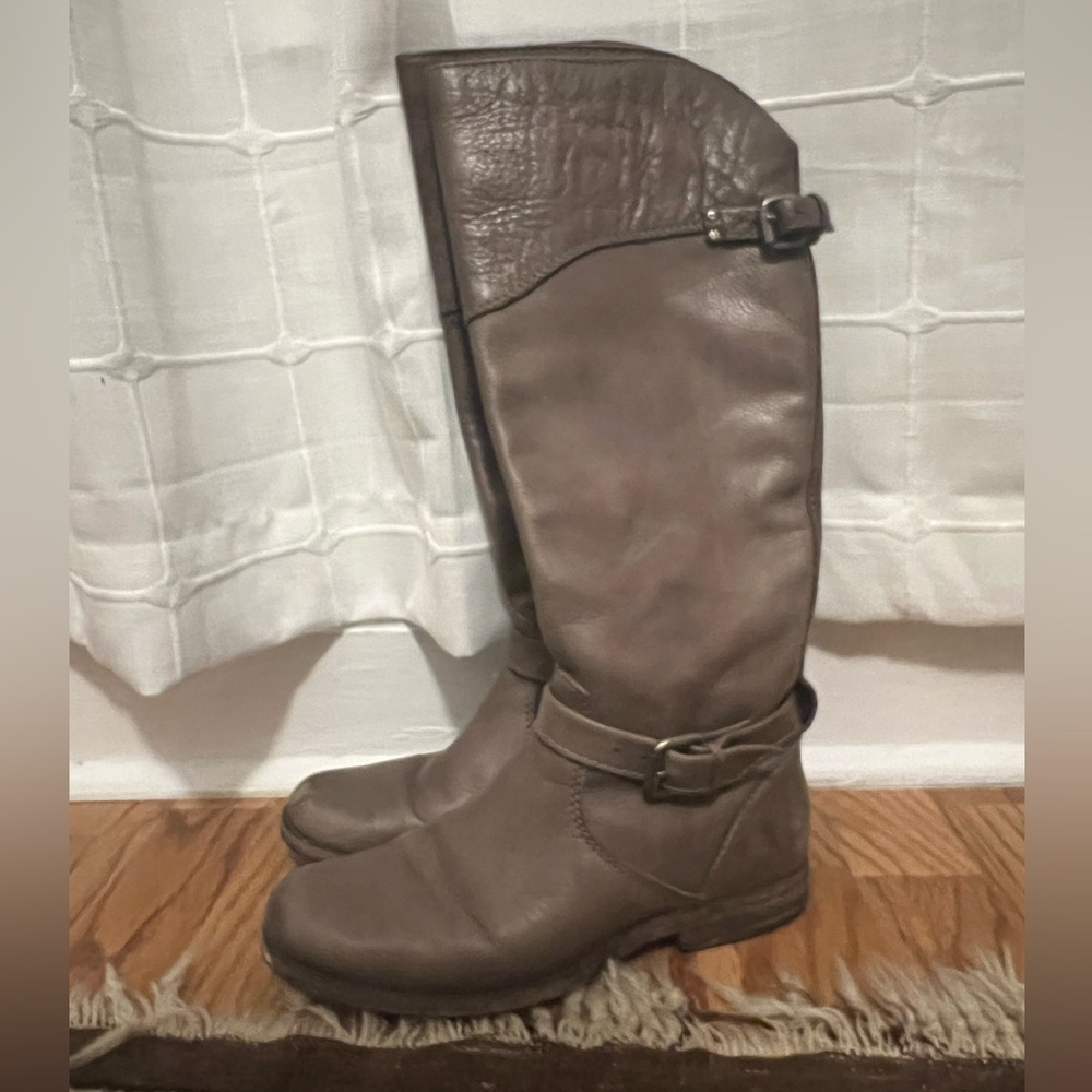 Frye Riding Boot size 7 - Picture 8 of 8